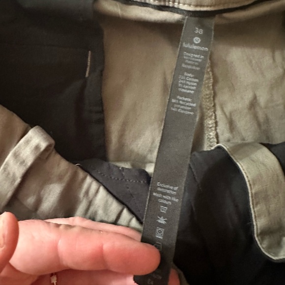 Lululemon Athletica Commission Sweat Wicking 2-Way Stretch Lightweight Shorts 38 - Picture 9 of 14